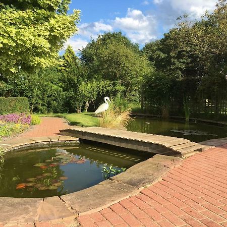 Maesbury Riverside Oswestry Exteriér fotografie